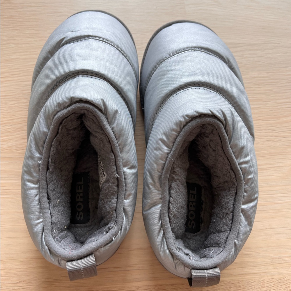 Sorel Kids' Gray Winter Shoes Sz 6